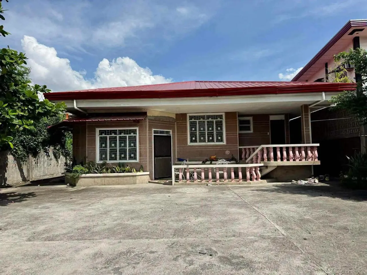 4-Bedroom House for Rent in Dadiangas Heights (200 sqm Floor Area)