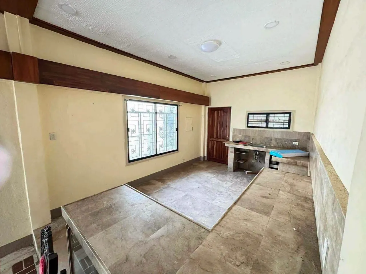 4-Bedroom House for Rent in Dadiangas Heights (200 sqm Floor Area)
