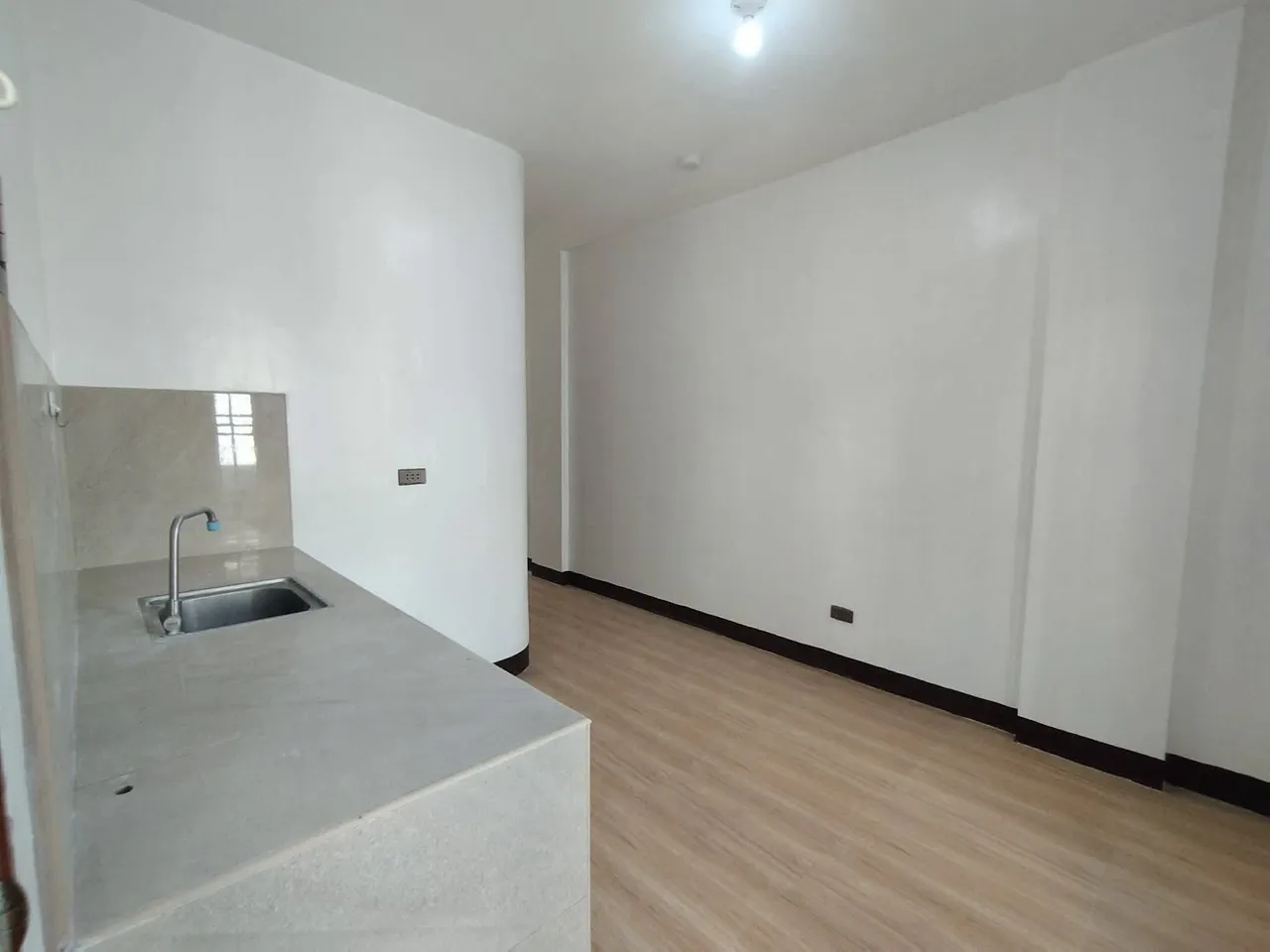 2-BR Apartment with Split-Type AC in Pioneer Village, Lagao