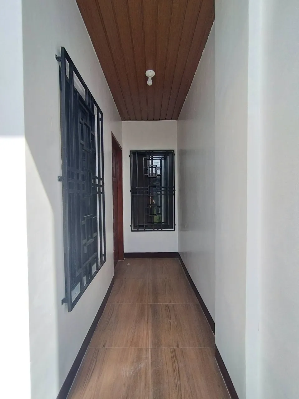 2-BR Apartment with Split-Type AC in Pioneer Village, Lagao